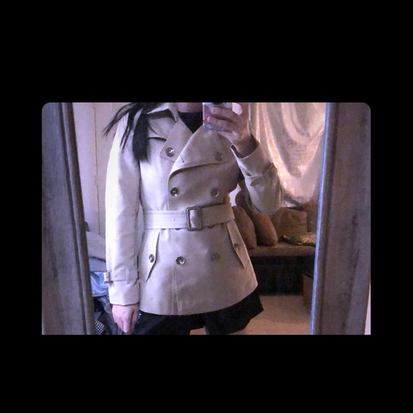 Tan Trench Coat NWT - Picture 2 of 13